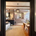 Villa Cozy Old Town Amazing In Historical