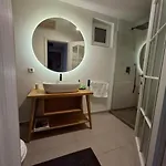 Cozy Old Town Amazing In Historical Villa Brasov