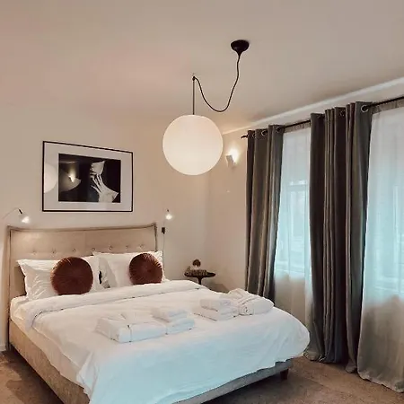 Cozy Old Town Amazing In Historical Villa